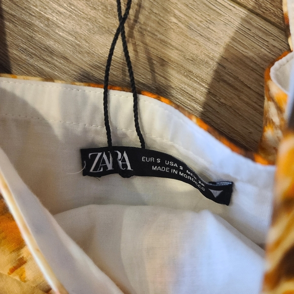 Zara Women's Orange Floral Top, crop,NWT, small, ruched 3/4 sleeves - Picture 6 of 11